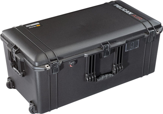 Pelican Cases - 1646 Air Case - Internal dimensions: 814 x 403 x 341 mm.